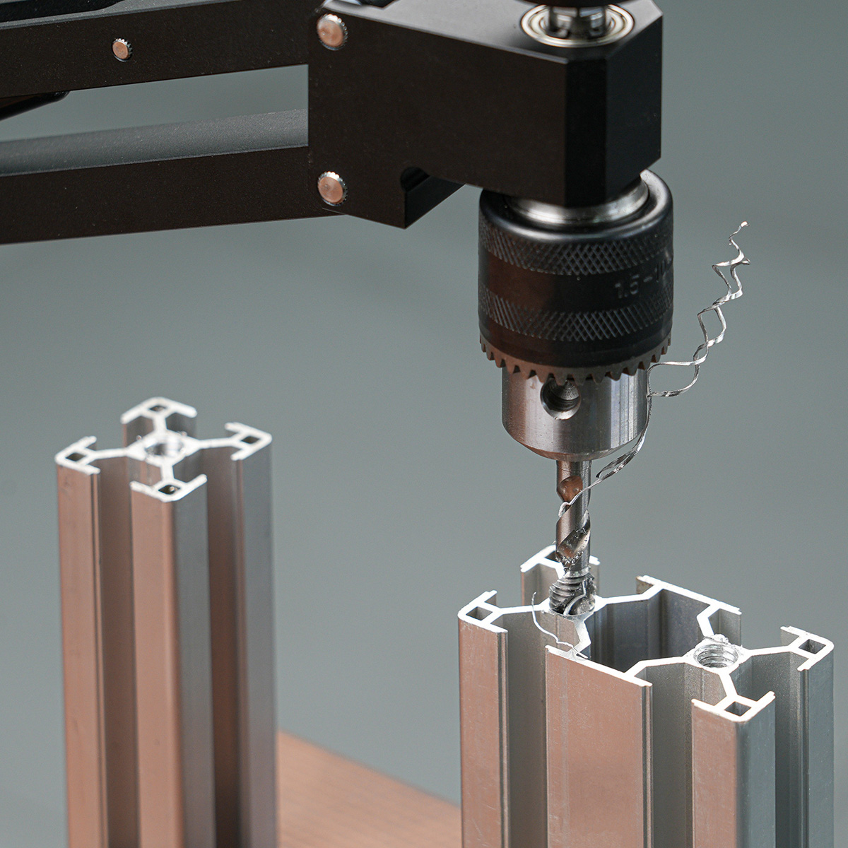 調整可能な関節式カンチレバータッピングアームスタンド（ハンド - Woodworking Kumiko のレビューと価格