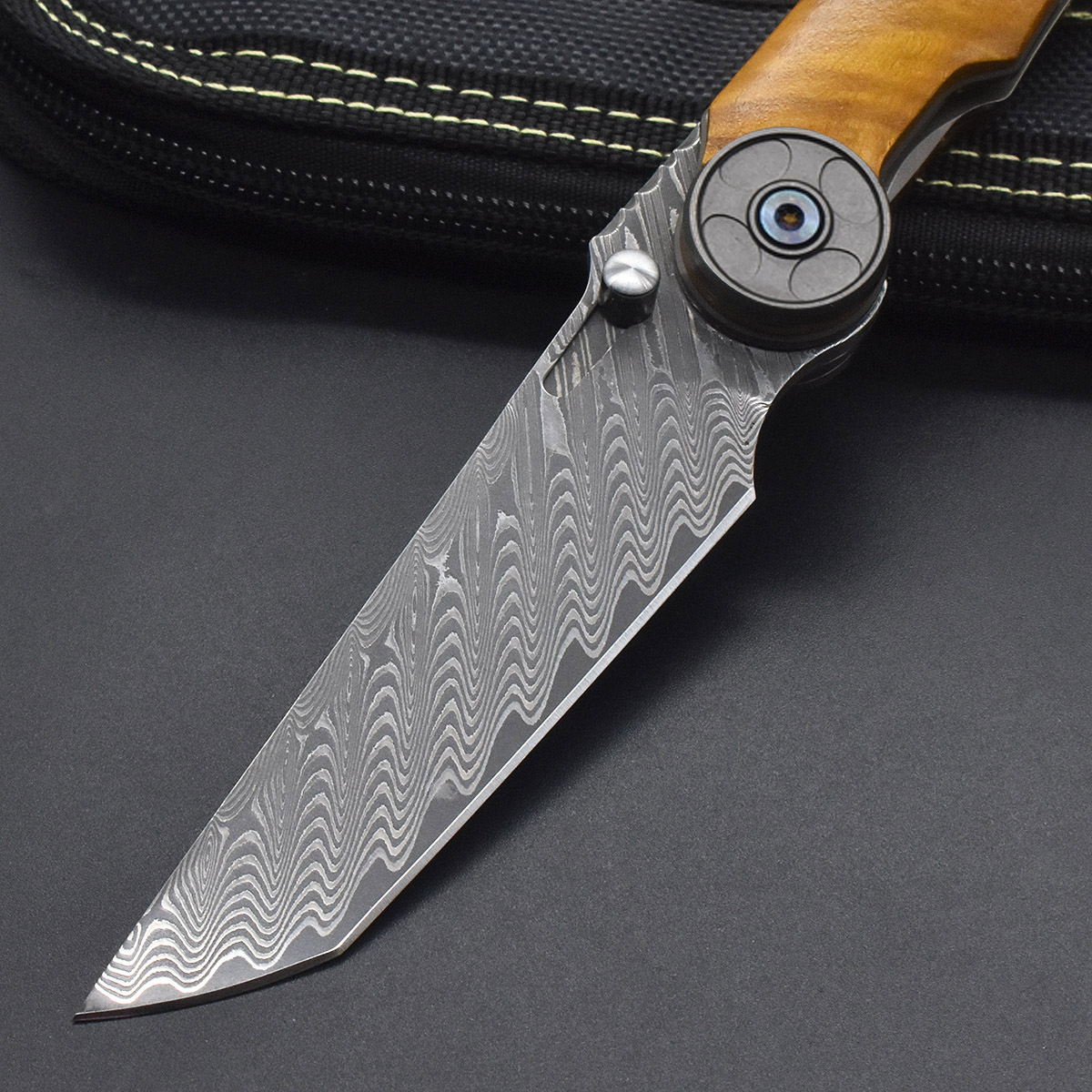 VG10 ダマスカス鋼樟脳木ハンドル折りたたみナイフバックク - Woodworking Z Clips のレビューと価格